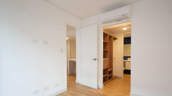 Rento apartamento en zona 4 — foto 4