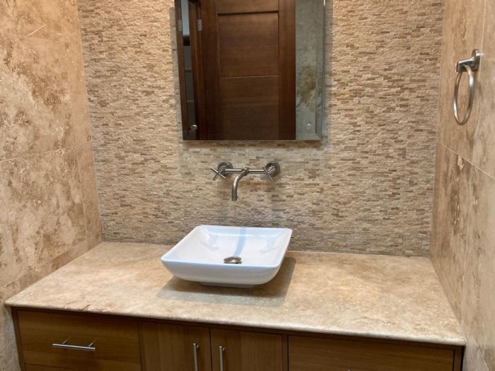 Apartamento en Alquiler o Venta en zona 10 Guatemala - Miniatura 8