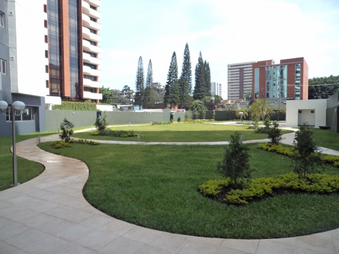 EN RENTA LINDO APARTAMENTO AMUEBLADO EN ZONA 14 - Miniatura 13