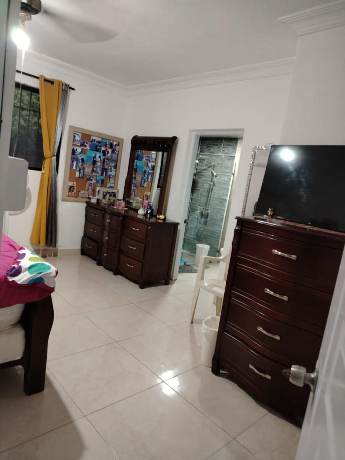 CASA RENTA EN SANTO DOMINGO ESTE RES. LUZ MARIA - 13
