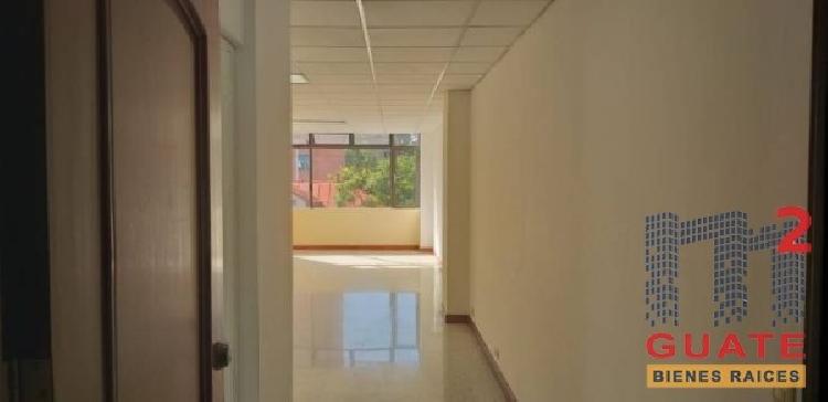Oficina de 125 m2 de construcción en Renta, Zona 10