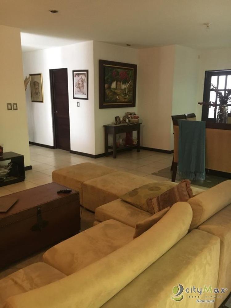 Alquiler Casa en Condominio excelente ubicación zona 16 - Image 3