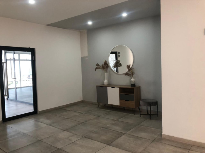 Apartamento en alquiler Colonia Escalón por Galerías - 3