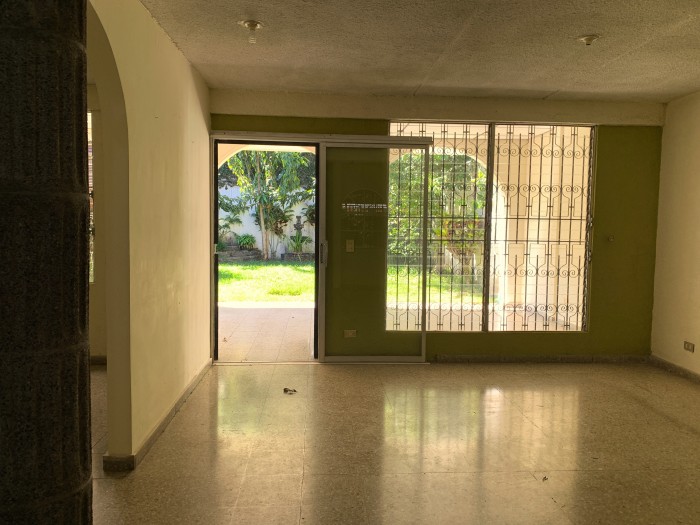Santa Elena, Res. privado, casa en venta. - 2