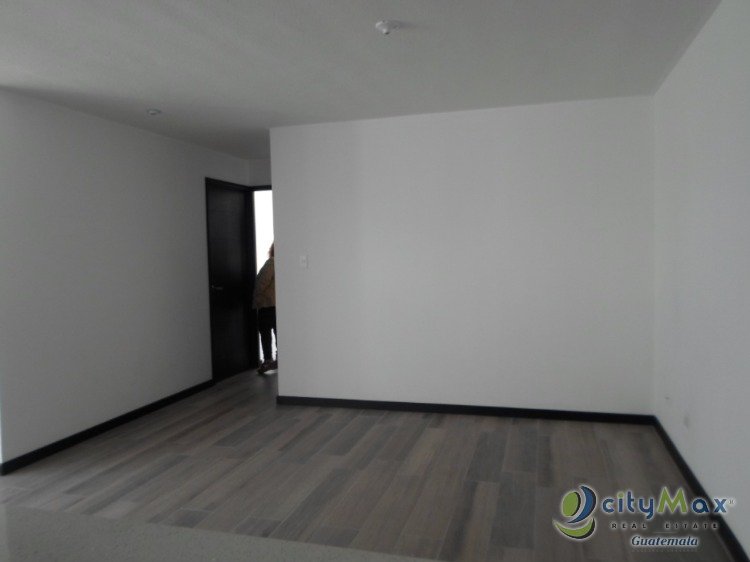 Vendo Apartamento con 147.79m2 en Zona 10 Los Proceres - Miniatura 3