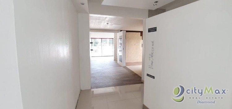 LOCAL COMERCIAL EN ZONA 10 EN RENTA - Image 2