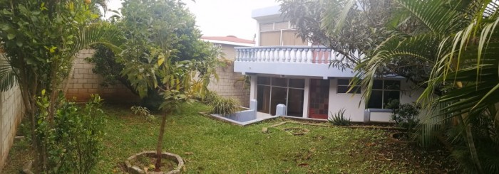 CASA EN VENTA EN PINARES DE SAN CRISTOBAL - Image 3