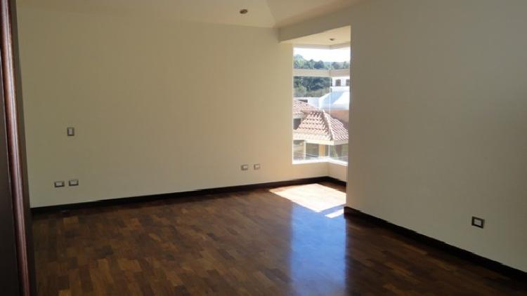 CASA EN RENTA DOS NIVELES, ZONA 15 — foto 7