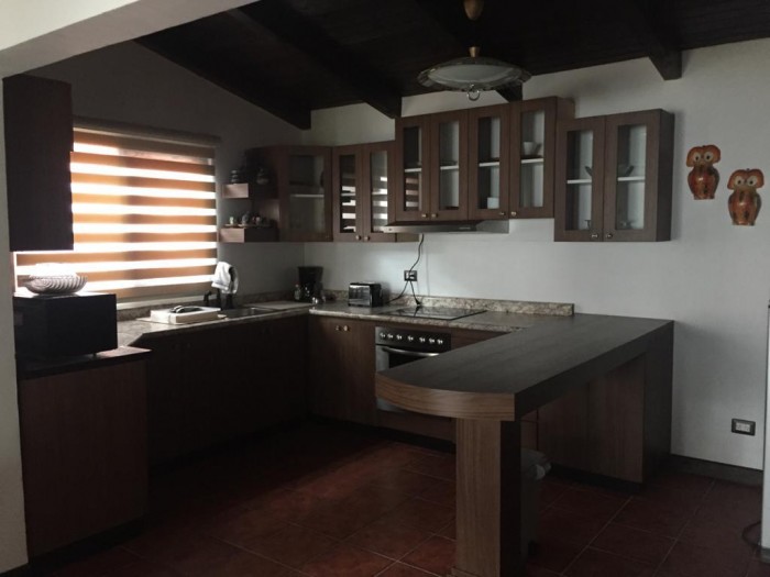 Casa en RENTA pequeña amueblada y equipada, Antigua - Image 2