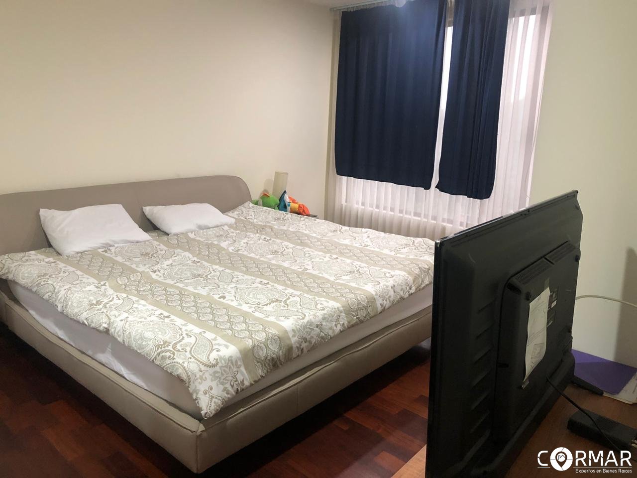 Apartamento en alquiler, zona 10 - Image 5