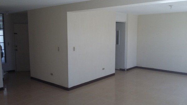 REMATO REMATO REMATO Casa 2 niveles! Carr.Salvador! — foto 3