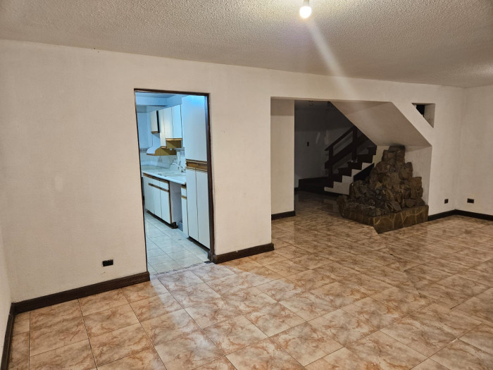 Casa en alquiler en zona 11 las charcas Guatemala - Miniatura 5