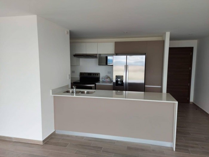 Venta de apartamento casi nuevo en Parque 15, zona 15. - Miniatura 7