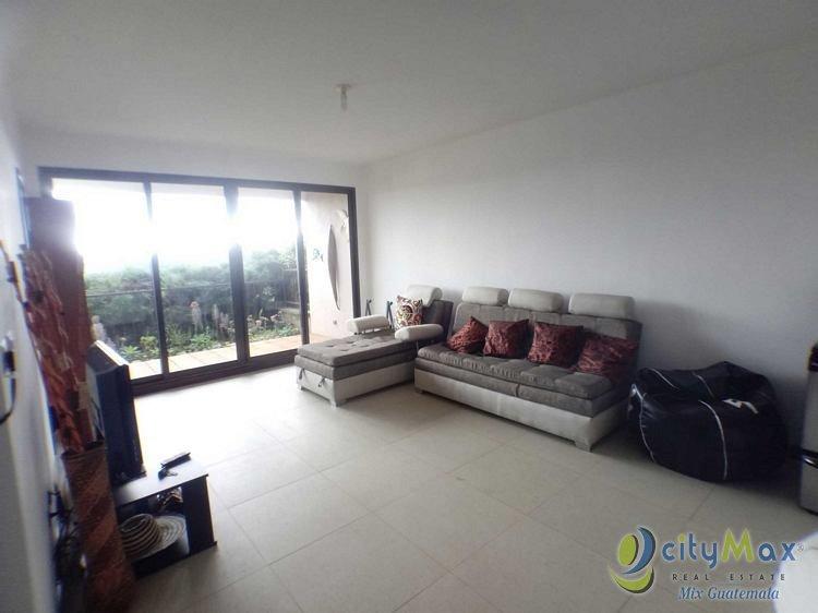 Santuaria Muxbal Casa Amplia en Venta o Renta - Image 3