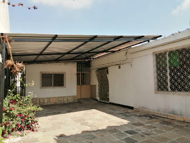 Plus Real Estate renta casa comercial en zona 9 - 17