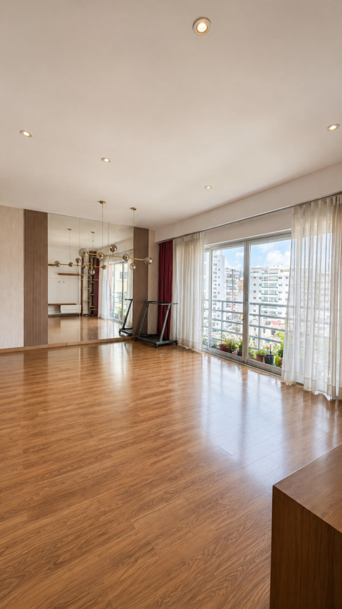 Apartamento en Venta en Evaristo Morales, Santo Domingo - 2