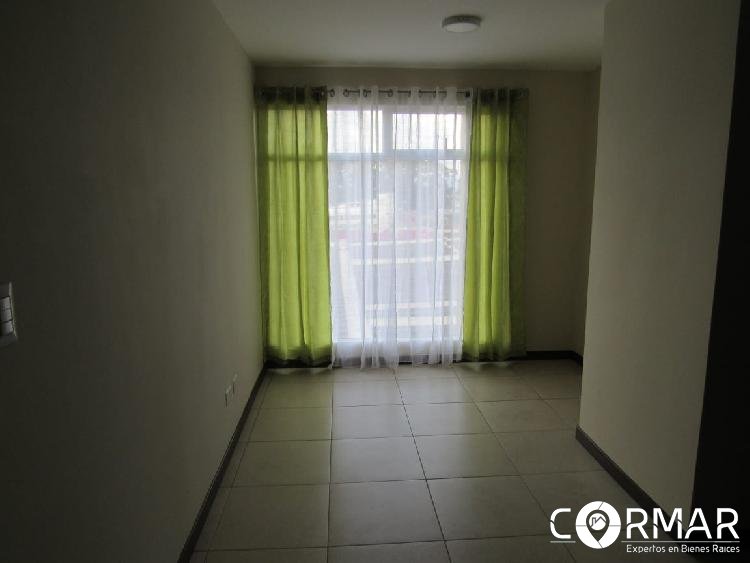 Apartamento en alquiler, zona 7 Edificio Pórtico - Image 3
