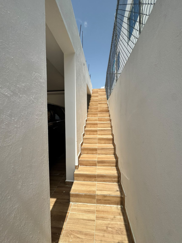 VENTA DE CASA EN SANTIAGO, LOS PRADOS - 2