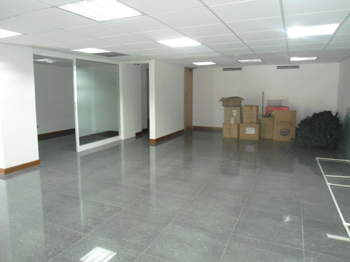Local Comercial en renta en zona 18 Guatemala - Miniatura 2