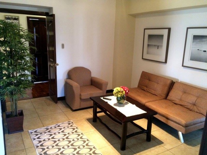 Apartamento amueblado en RENTA y VENTA, zona 14 - Image 2