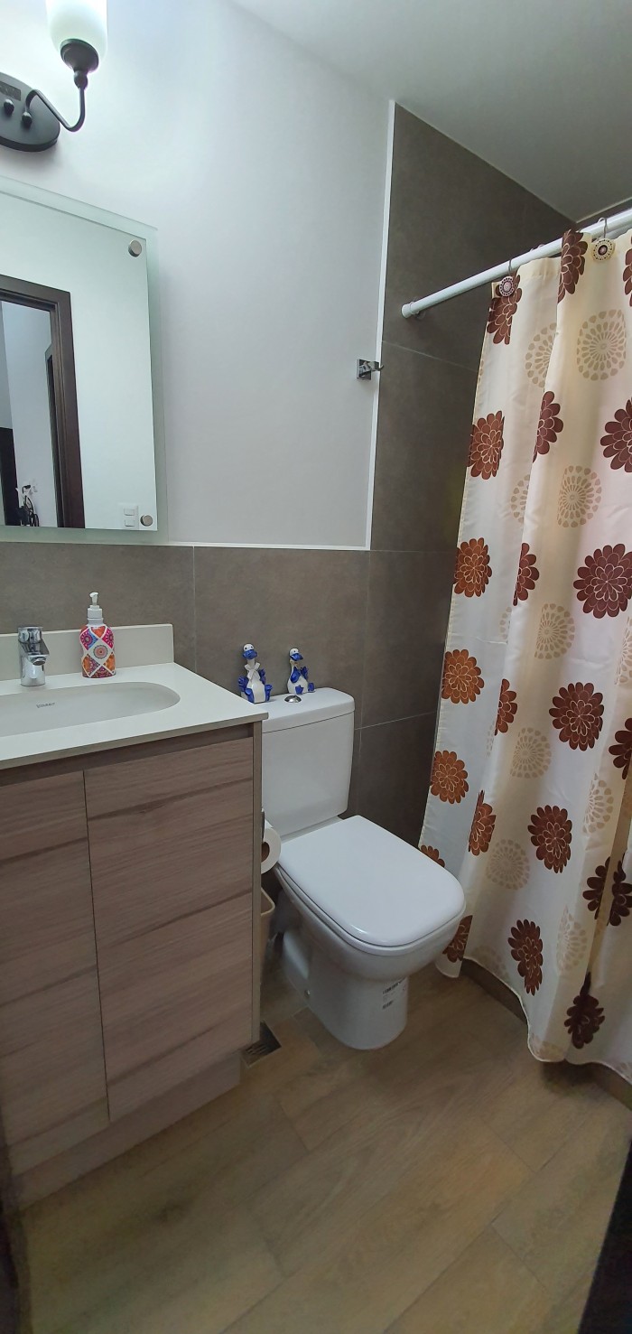 Apartamento en Venta Zona 14 cerca Hospital La Paz - Miniatura 9