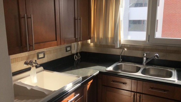 RENTA APARTAMENTO ZONA 14, EDIFICIO VISTA REAL — foto 4