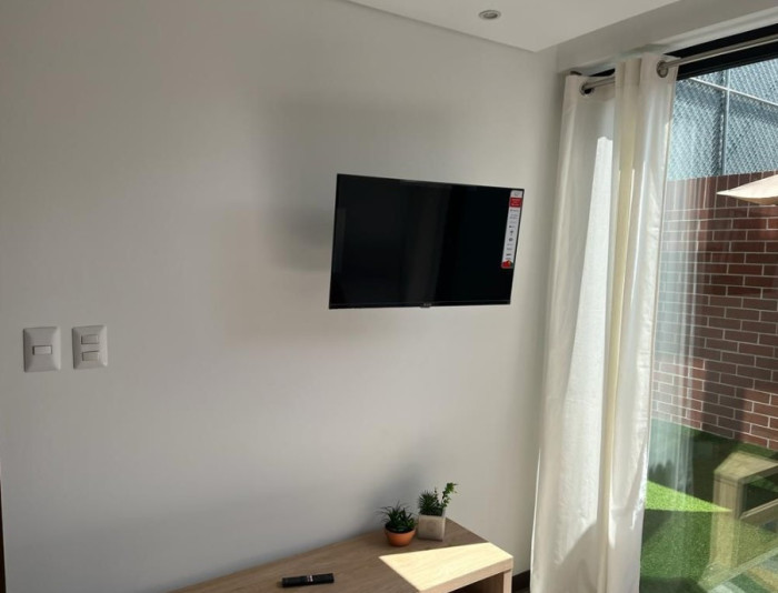Apartamento con terraza en Renta o Venta en zona 13 - Miniatura 5