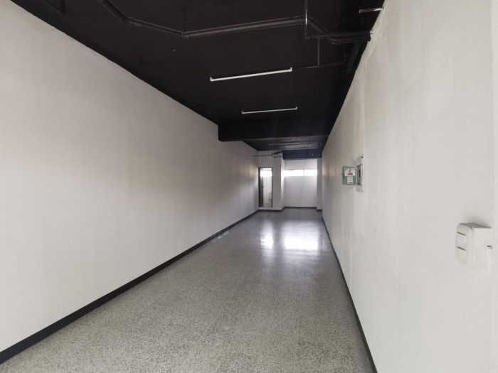 Local comercial en zona 10 Guatemala - Image 1