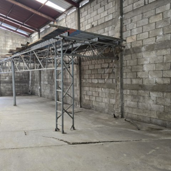 Terreno y Bodega en Renta Bulevar El Caminero Z.6 Mixco - Miniatura 4