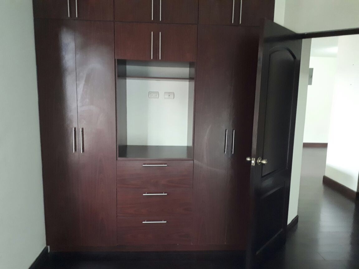 Apto. 2 Dorms. 2 parqueos RENTA Q 3,799 — foto 3