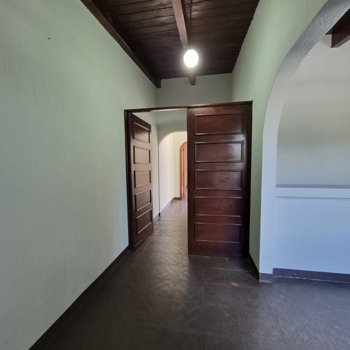 Casa en renta para oficinas zona 15 Vista Hermosa 1 - Image 5
