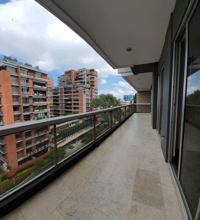 Alquilo Apartamento con 160Mts en Tiffany Zona 14 - Miniatura 12
