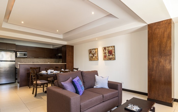 Rento apartamento en zona 14