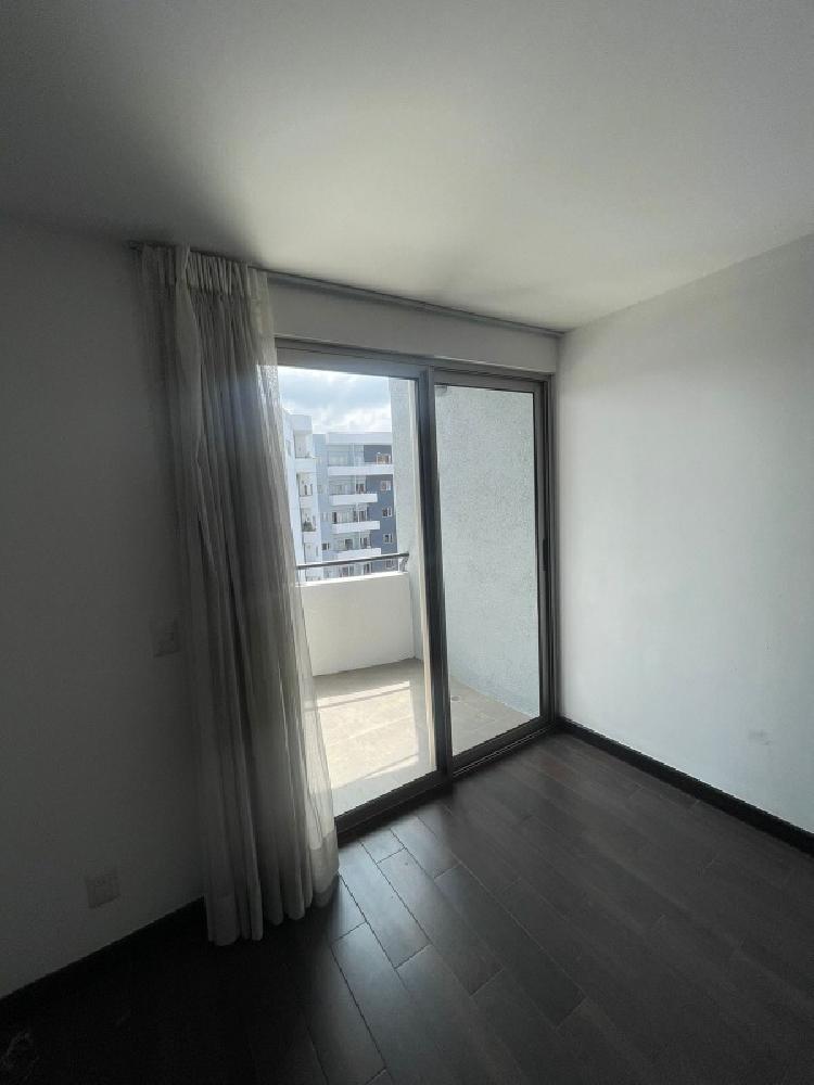Apartamento en renta zona 14 / Attica II — foto 5