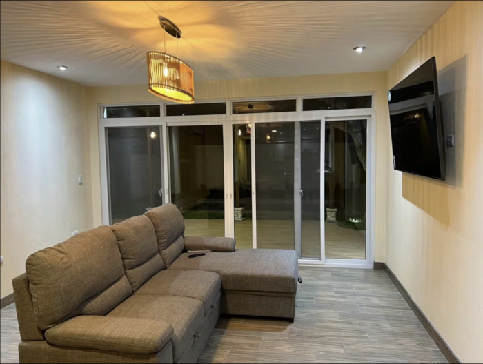 Casa Amueblada en Venta inversion en Airbnb Monterrico - 8