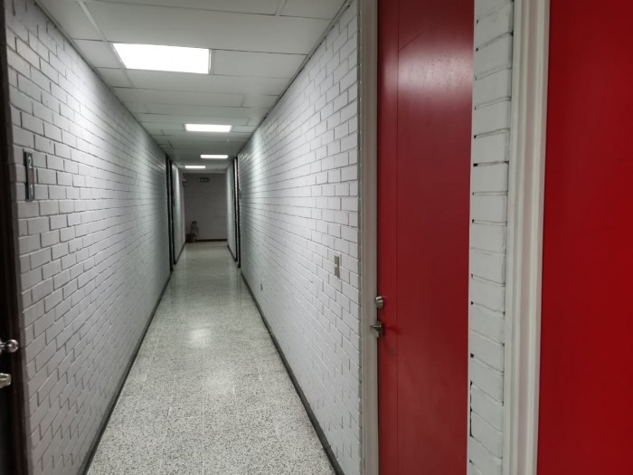 Rento cómoda oficina en excelente ubicación de zona 9. — foto 8