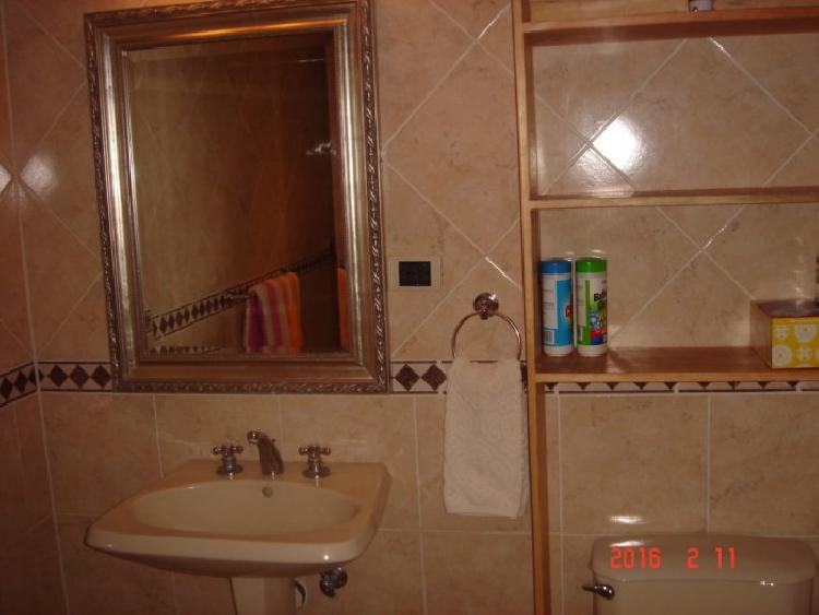 Rento bonito apartamento en zona 10 — foto 5