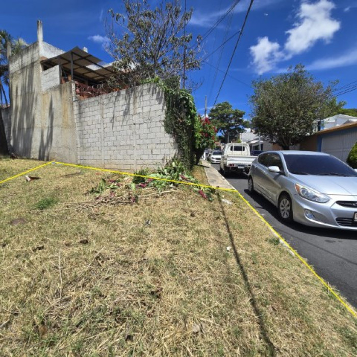 Terreno de Esquina en Venta Pinares de San Cristóbal - Miniatura 7