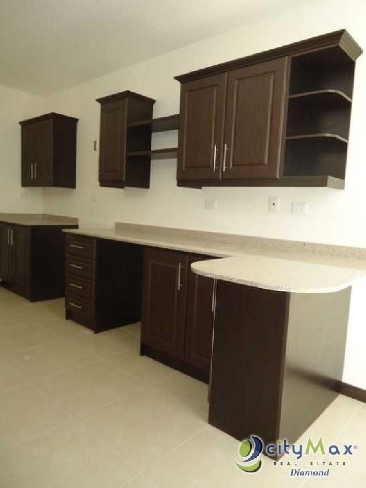 Casa en Venta en Km 9 CAES, cerca de zona 15 - Image 5