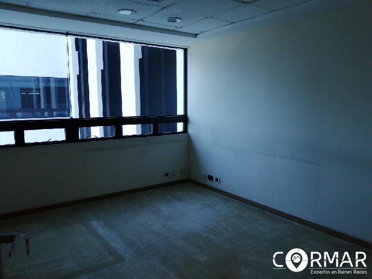 Oficina en alquiler, zona 10 - Cercano a Av. Reforma - Image 3