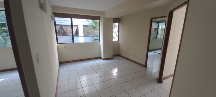 Rento apartamento en zona 10 — foto 9