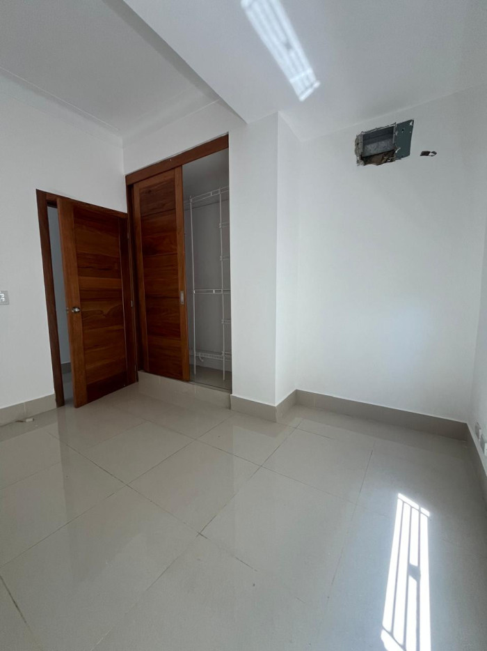 En Alquiler Apartamento de 2 Hab en Mirador Norte — foto 7