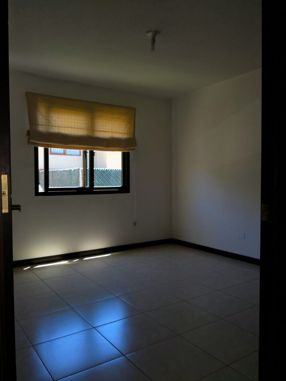 Linda casa en Remate en Cumbres de la Arboleda — foto 5