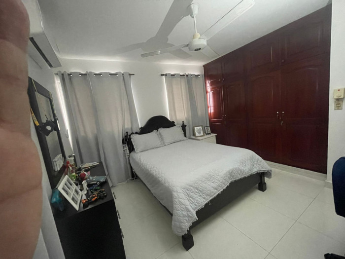VENTA DE CASA CON PATIO EN LLANOS DE GURABO - 12