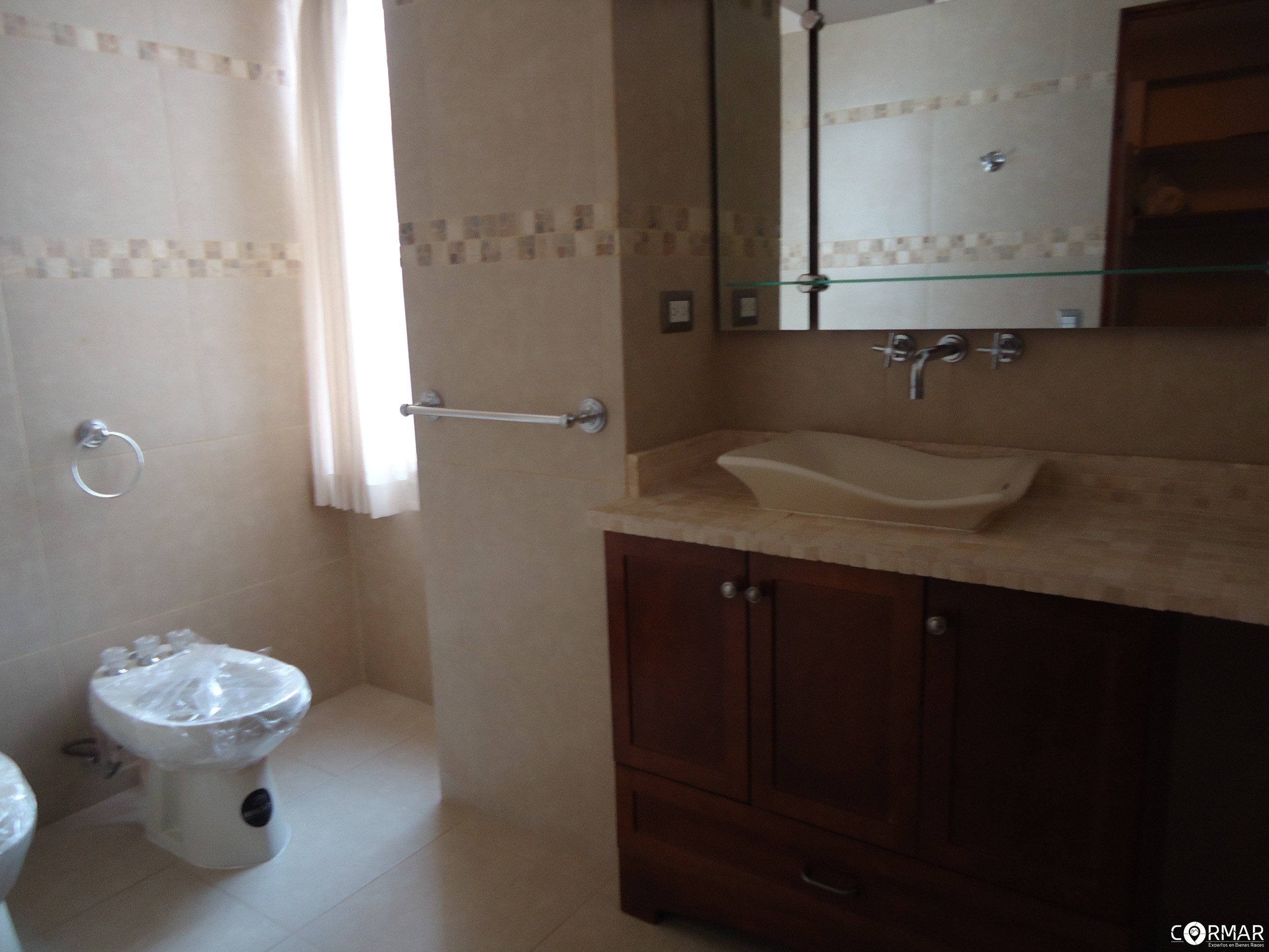 Apartamento amueblado y equipado en alquiler, zona 10 - Miniatura 7