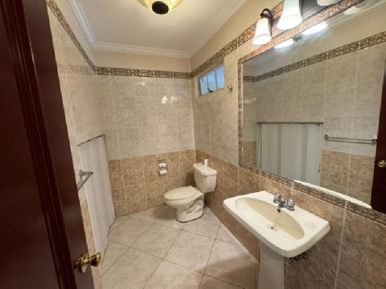 Casa en Venta zona 14 / Jardín de la Villa