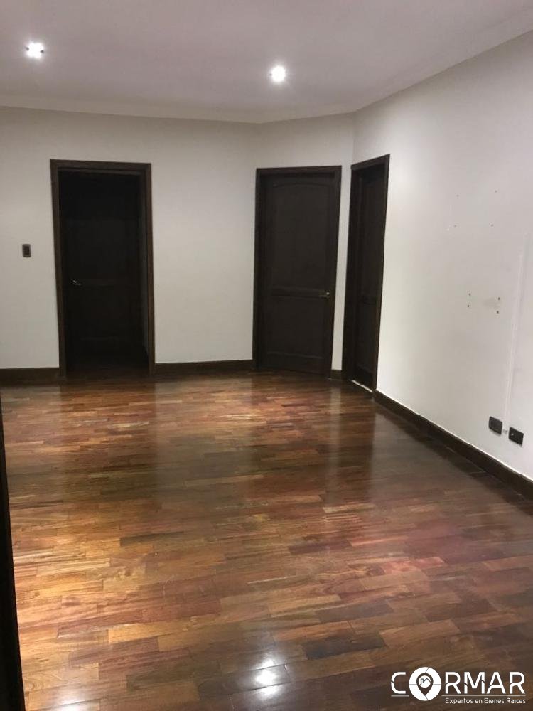 Apartamento amplio en alquiler o venta, zona 14 - Image 2