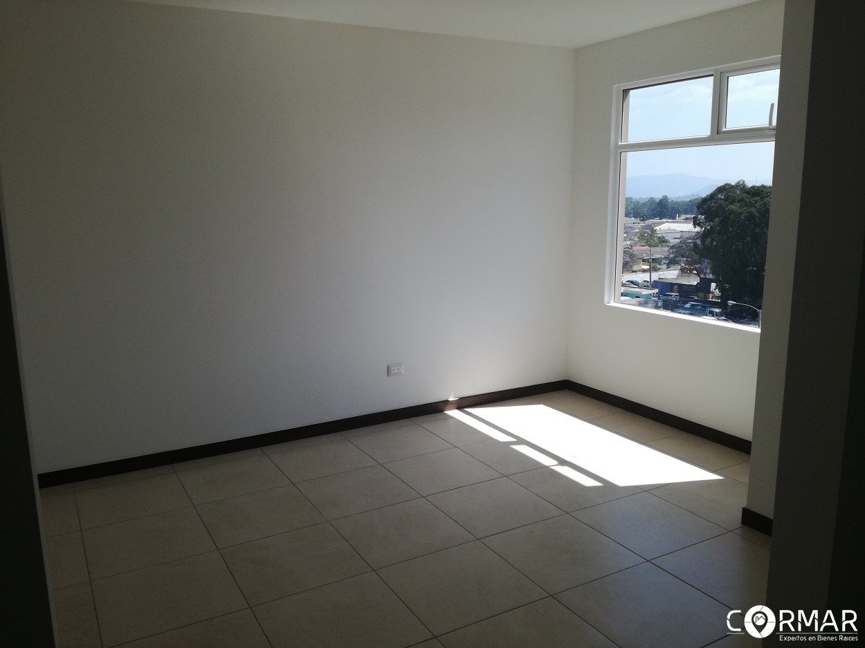 Apartamento en Venta de 1 habitación, zona 11 - Image 3
