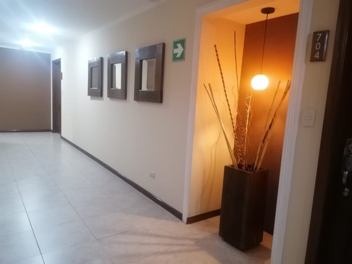 Apartamento En Renta Torre del Valle Amueblado Z. 10 - Image 1
