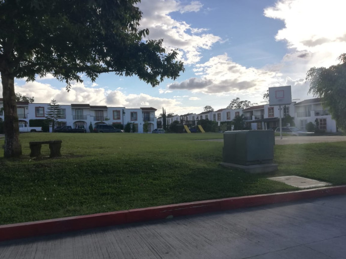 Casa En Venta En Alameda de Santa Clara Villa Nueva — foto 2